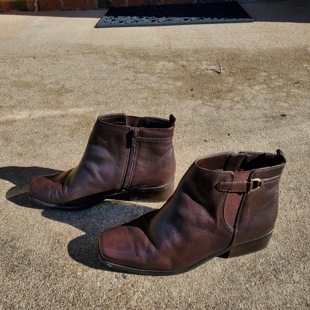 St. John's Bay Brown Ankle Boots, Size 8
